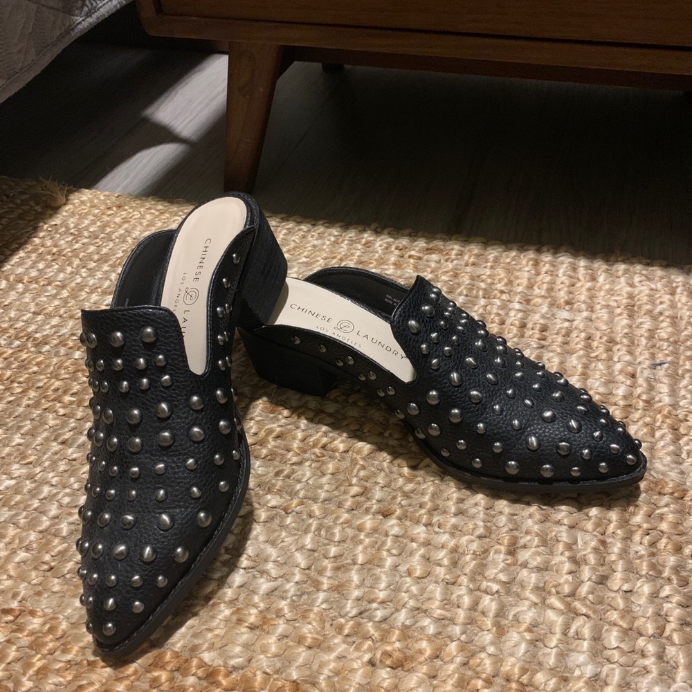 Chinese Laundry Mollie Mule